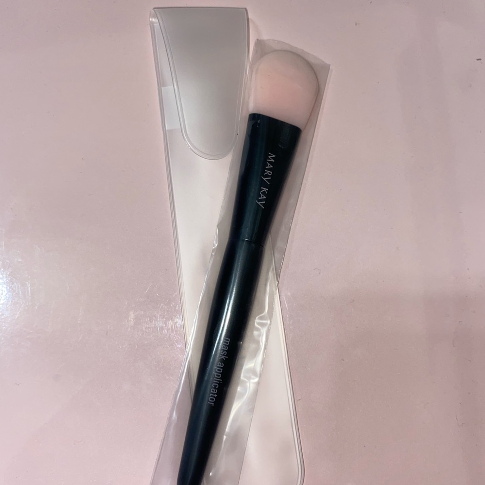 Mary Kay mask applicator